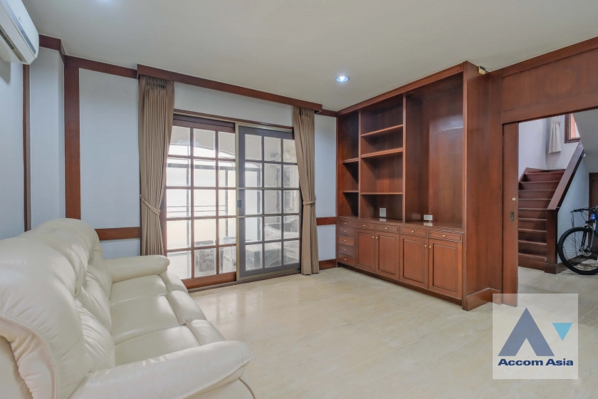 house for rent in Sukhumvit, Bangkok Code AA40068