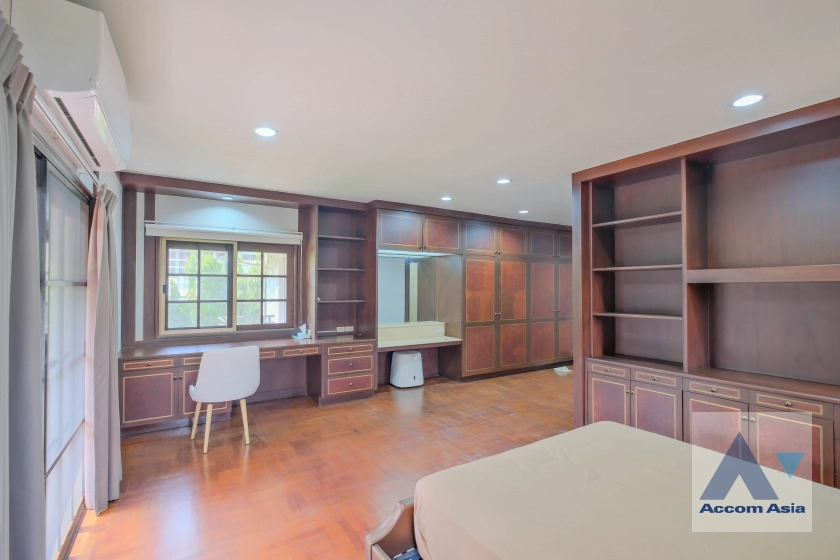 13  3 br House For Rent in Sukhumvit ,Bangkok BTS On Nut at Sukhumvit Garden City AA40068