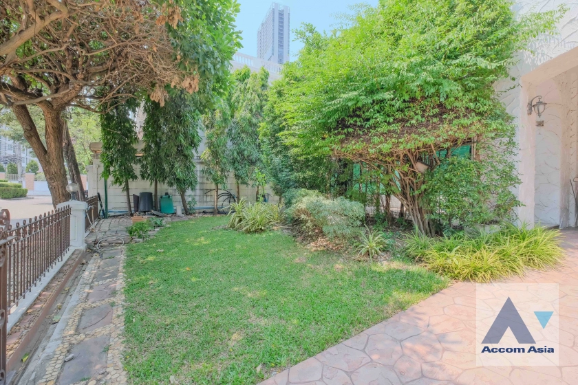 22  3 br House For Rent in Sukhumvit ,Bangkok BTS On Nut at Sukhumvit Garden City AA40068