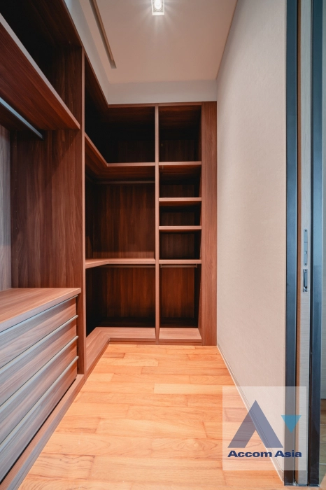 13  2 br Condominium For Rent in Charoen Nakhon ,Bangkok BTS Krung Thon Buri at Banyan Tree Residences Riverside AA40079