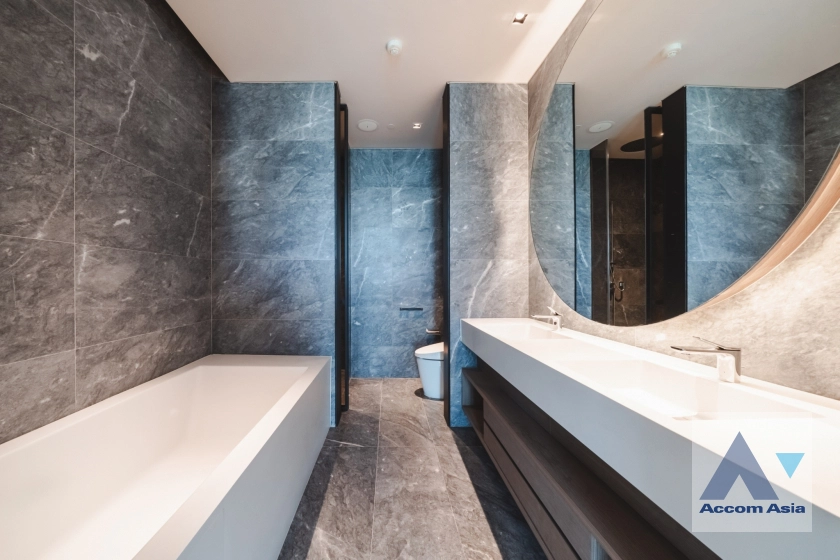 14  2 br Condominium For Rent in Charoen Nakhon ,Bangkok BTS Krung Thon Buri at Banyan Tree Residences Riverside AA40079