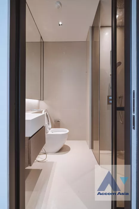 13  2 br Condominium For Sale in Charoen Nakhon ,Bangkok BTS Krung Thon Buri at Banyan Tree Residences Riverside AA40081