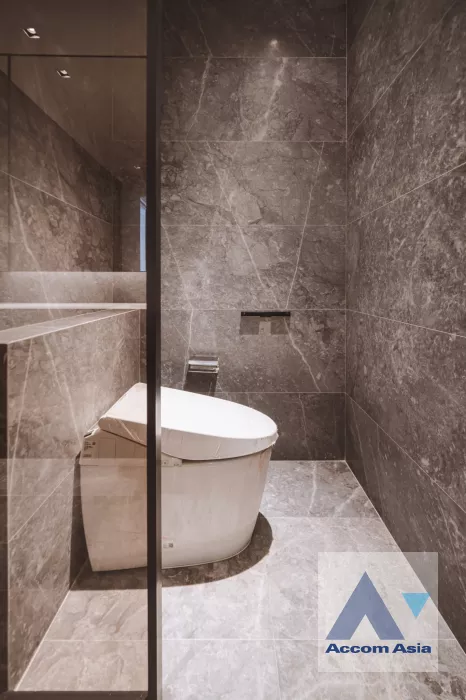 14  2 br Condominium For Sale in Charoen Nakhon ,Bangkok BTS Krung Thon Buri at Banyan Tree Residences Riverside AA40081