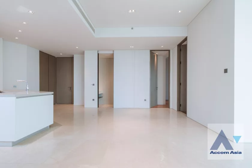 9  2 br Condominium For Sale in Charoen Nakhon ,Bangkok BTS Krung Thon Buri at Banyan Tree Residences Riverside AA40081