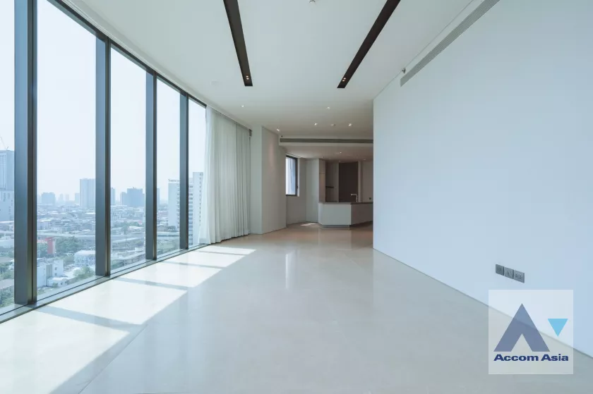  1  2 br Condominium For Sale in Charoen Nakhon ,Bangkok BTS Krung Thon Buri at Banyan Tree Residences Riverside AA40081