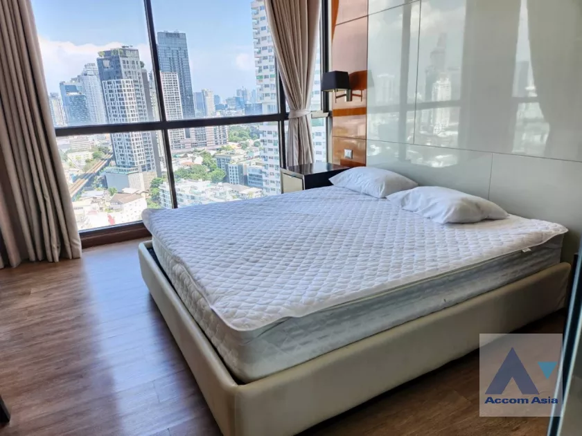 unit 2 Bedrooms  Condominium For Rent in Sukhumvit, Bangkok  near BTS Phrom Phong (AA40086)