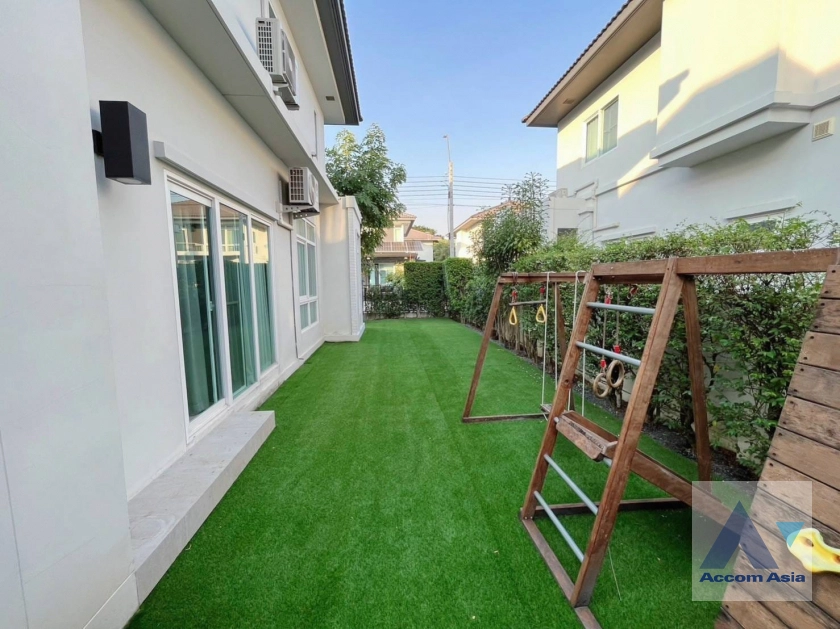 9  4 br House For Rent in Samutprakan ,Samutprakan  at Mantana 2 Bangna Km.7 AA40088