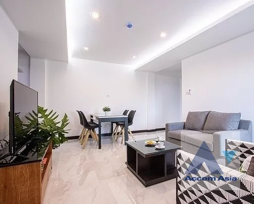 unit 3 Bedrooms  Apartment For Rent in Sukhumvit, Bangkok  near BTS Punnawithi (AA40092)