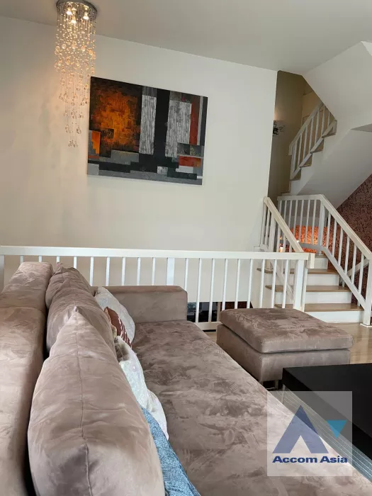  1  3 br Townhouse For Sale in Lat Phrao ,Bangkok  at Home Park AA40094