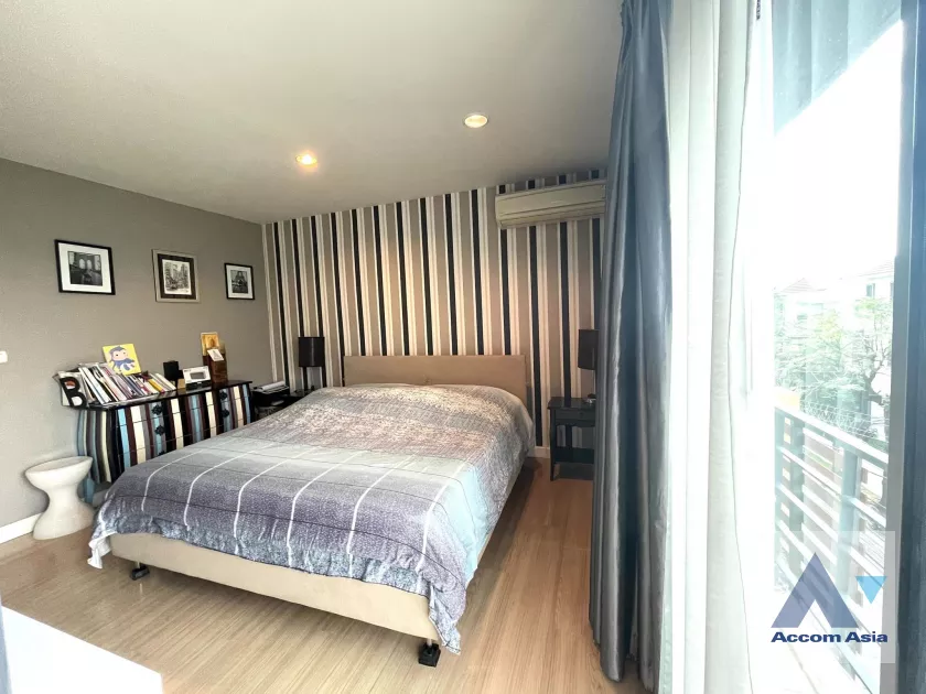 8  3 br Townhouse For Sale in Ratchadapisek ,Bangkok  at Home Park AA40094