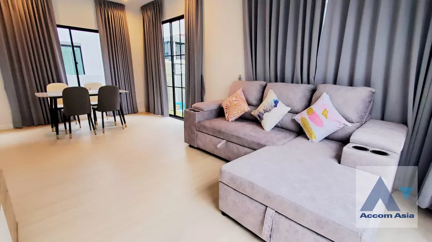 unit 3 Bedrooms  House For Rent & Sale in Latkrabang, Bangkok  near ARL Ban Thap Chang (AA40095)