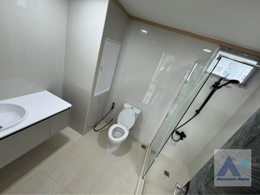  1  3 br Condominium For Rent in Sukhumvit ,Bangkok BTS Phrom Phong at D.S. Tower 2 AA40096