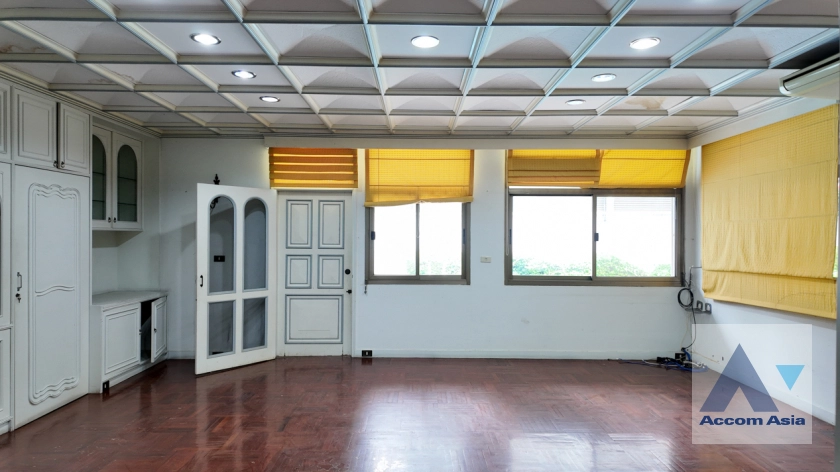 29  4 br House For Rent in Sukhumvit ,Bangkok BTS Thong Lo AA40098