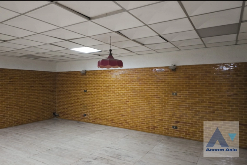 34  4 br House For Rent in Sukhumvit ,Bangkok BTS Thong Lo AA40098