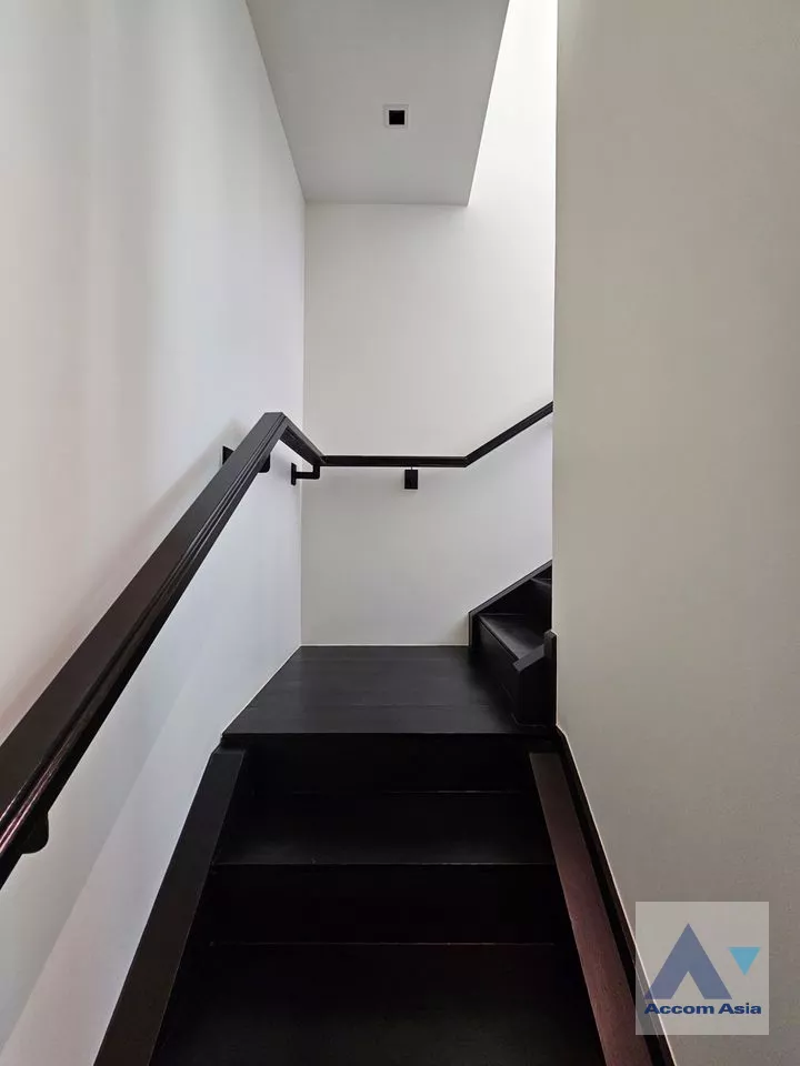 11  1 br Condominium for rent and sale in Ploenchit ,Bangkok BTS Chitlom at 28 Chidlom AA40099