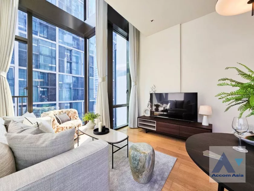  1  1 br Condominium for rent and sale in Ploenchit ,Bangkok BTS Chitlom at 28 Chidlom AA40099