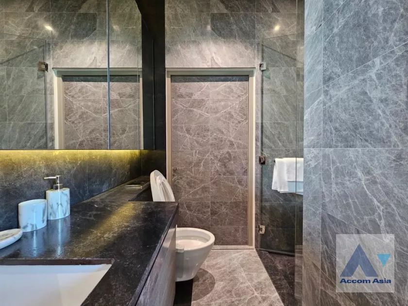 16  1 br Condominium for rent and sale in Ploenchit ,Bangkok BTS Chitlom at 28 Chidlom AA40099