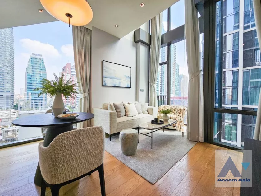 Fully Furnished, Duplex Condo |  1 Bedroom  Condominium For Rent in Ploenchit, Bangkok  near BTS Chitlom (AA40099)