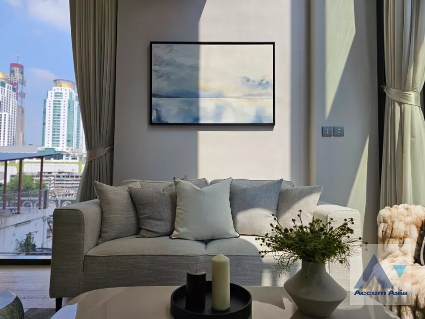 5  1 br Condominium for rent and sale in Ploenchit ,Bangkok BTS Chitlom at 28 Chidlom AA40099