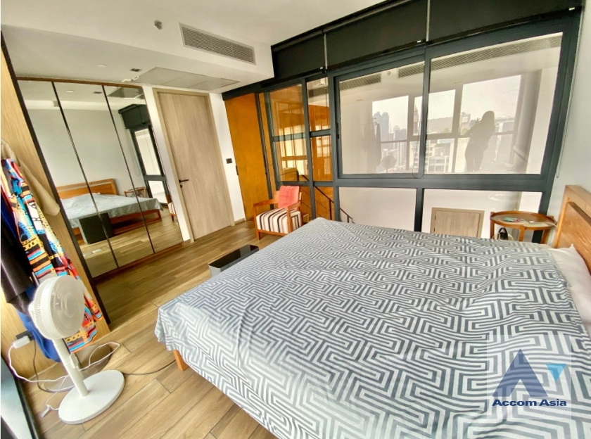 11  3 br Condominium For Rent in Sukhumvit ,Bangkok MRT Phetchaburi at The Lofts Asoke AA40102