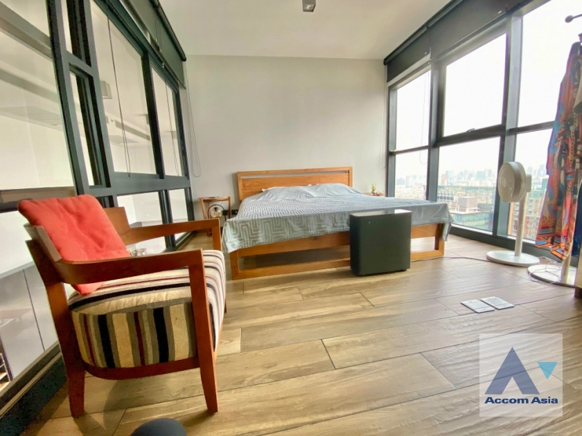 10  3 br Condominium For Rent in Sukhumvit ,Bangkok MRT Phetchaburi at The Lofts Asoke AA40102