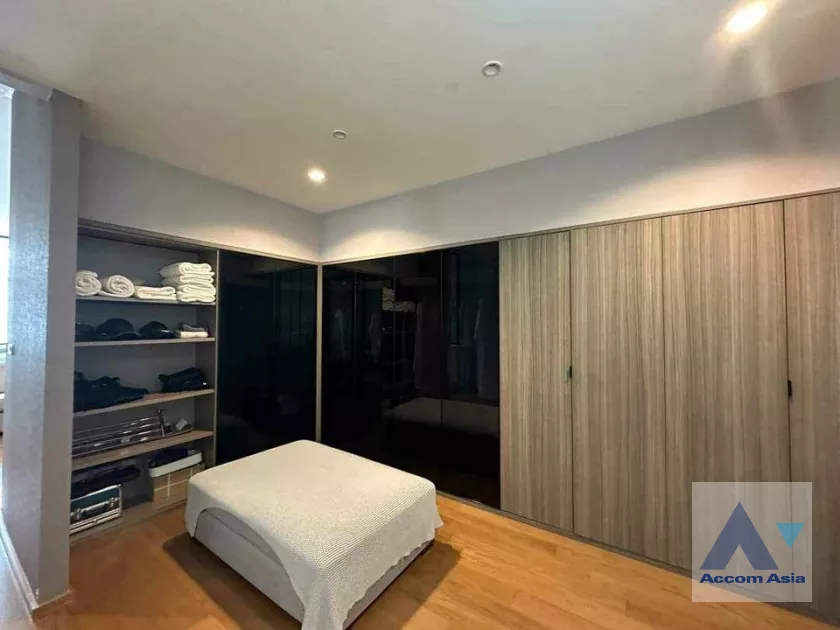 7  3 br Townhouse For Sale in Pattanakarn ,Bangkok ARL Ramkhamhaeng at Nirvana Define Srinakarin Rama9  AA40105