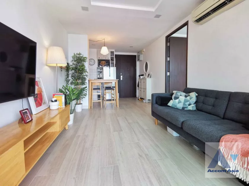  1 Bedroom  Condominium For Sale in Phaholyothin, Bangkok  near BTS Ari (AA40106)