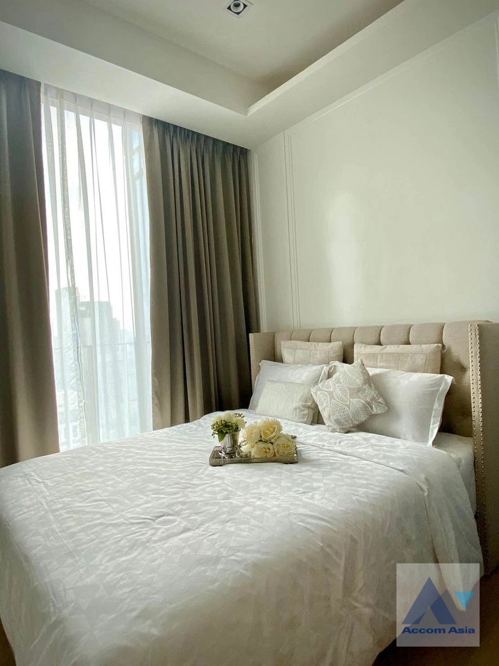 unitFully Furnished |  2 Bedrooms  Condominium For Rent in Ploenchit, Bangkok  near BTS Chitlom (AA40107)