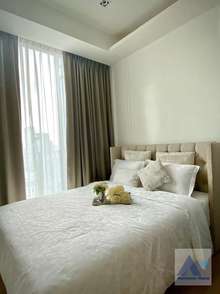 4  2 br Condominium For Rent in Ploenchit ,Bangkok BTS Chitlom at 28 Chidlom AA40107