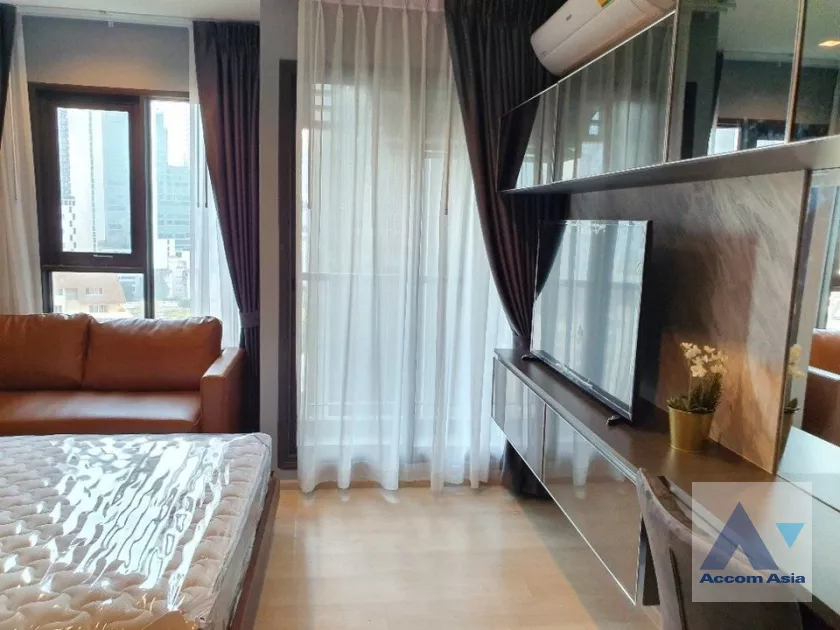 unit 1 Bedroom  Condominium For Rent in Ploenchit, Bangkok  near BTS Ploenchit (AA40108)
