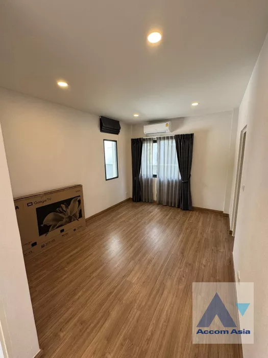 21  4 br House for rent and sale in Phaholyothin ,Bangkok  at Centro Vibhavadi AA40110