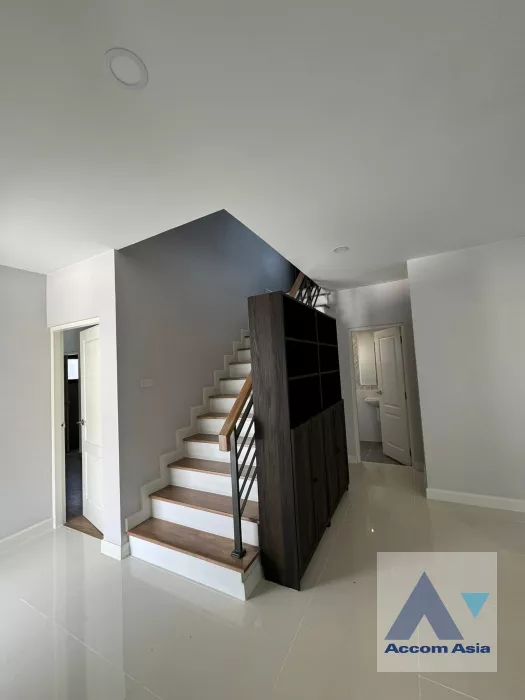 7  4 br House for rent and sale in Phaholyothin ,Bangkok  at Centro Vibhavadi AA40110
