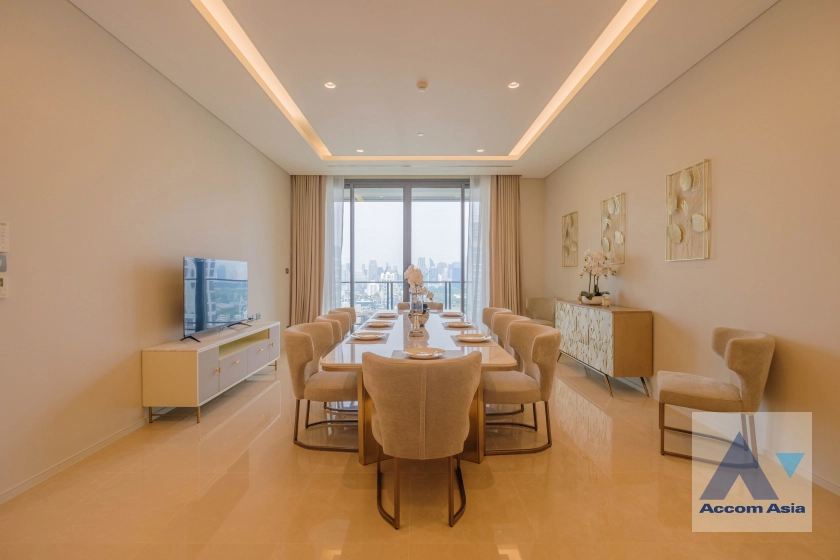 Big Balcony, Penthouse |  3 Bedrooms  Condominium For Rent & Sale in Ploenchit, Bangkok  near BTS Ratchadamri (AA40113)