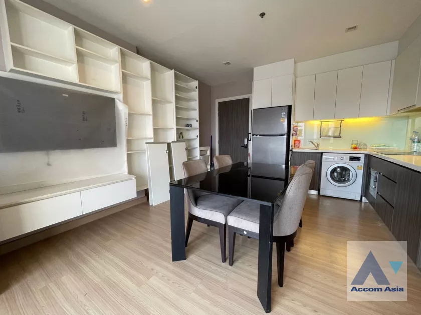 unit 2 Bedrooms  Condominium For Sale in Charoen Nakhon, Bangkok  near BTS Krung Thon Buri (AA40114)