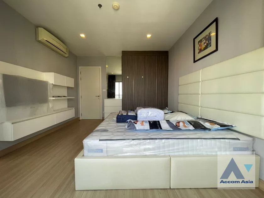 5  2 br Condominium For Sale in Charoen Nakhon ,Bangkok BTS Krung Thon Buri at Urbano Absolute Sathorn AA40114