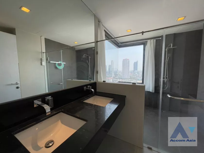 10  2 br Condominium For Sale in Charoen Nakhon ,Bangkok BTS Krung Thon Buri at Urbano Absolute Sathorn AA40114