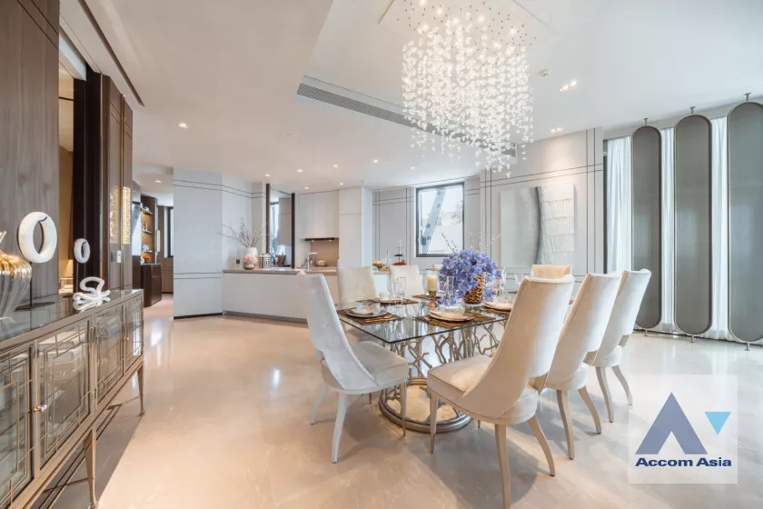 11  2 br Condominium For Sale in Charoen Nakhon ,Bangkok BTS Krung Thon Buri at Banyan Tree Residences Riverside AA40115