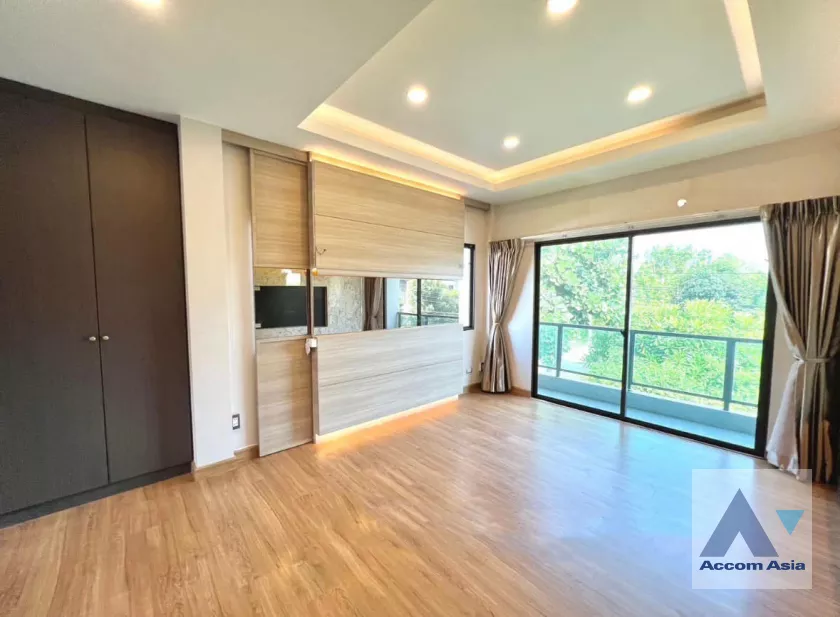 10  3 br House For Sale in Phaholyothin ,Bangkok  at The City Ramintra AA40116