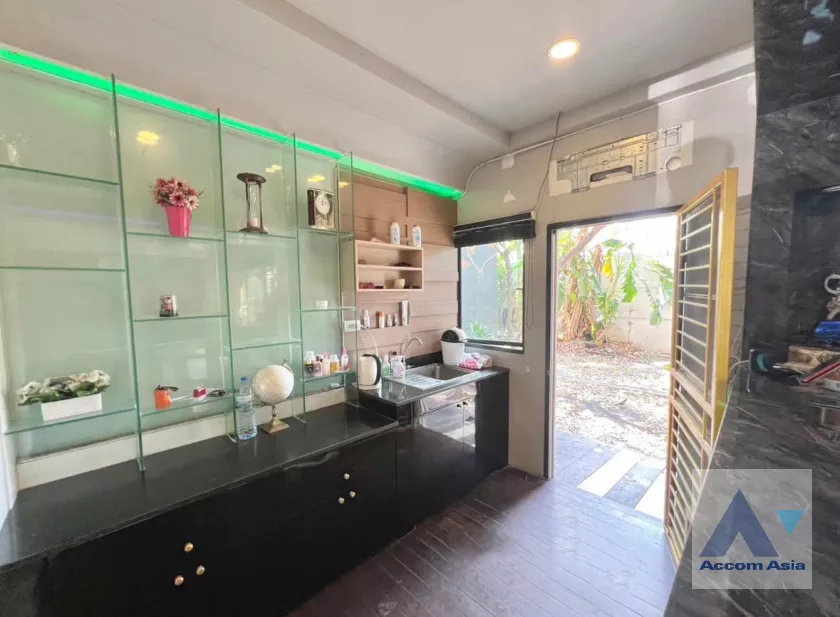 6  3 br House For Sale in Phaholyothin ,Bangkok  at The City Ramintra AA40116