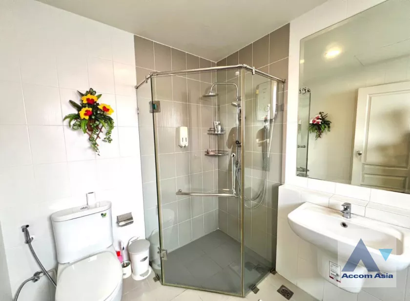 15  3 br House For Sale in Phaholyothin ,Bangkok  at The City Ramintra AA40116