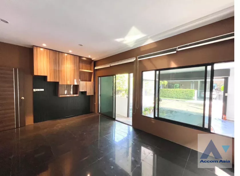 4  3 br House For Sale in Phaholyothin ,Bangkok  at The City Ramintra AA40116