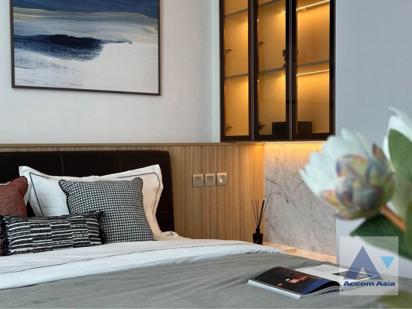 10  2 br Condominium for rent and sale in Ploenchit ,Bangkok BTS Chitlom at 28 Chidlom AA40119