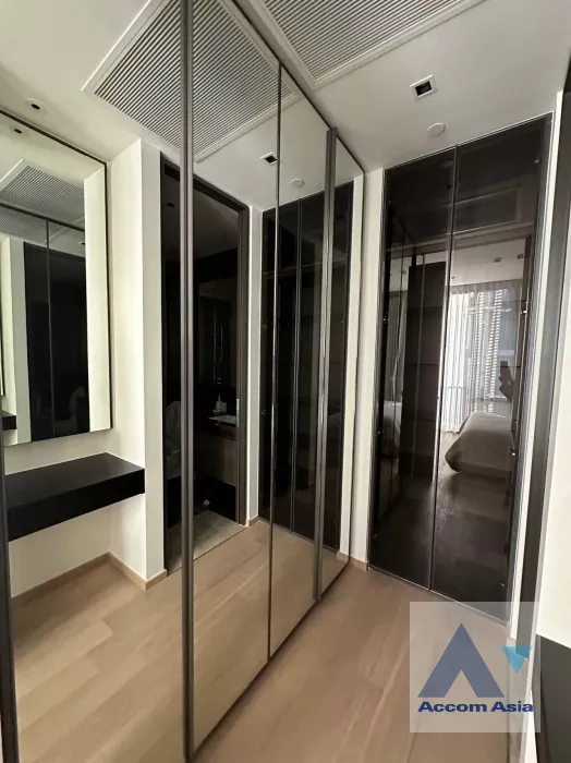 7  1 br Condominium For Rent in Ploenchit ,Bangkok BTS Chitlom at 28 Chidlom AA40122