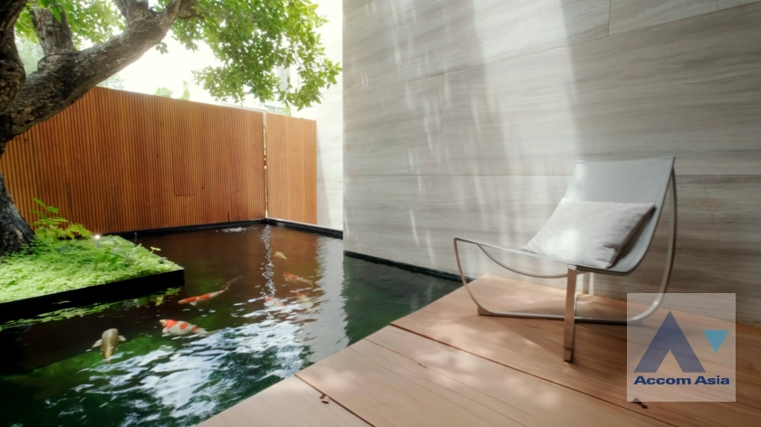 9  4 br House For Sale in Lat Phrao ,Bangkok MRT Lat Phrao AA40125