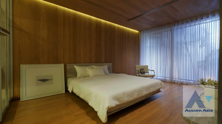 16  4 br House For Sale in Lat Phrao ,Bangkok MRT Lat Phrao AA40125