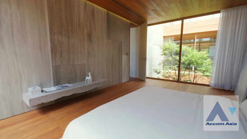 23  4 br House For Sale in Lat Phrao ,Bangkok MRT Lat Phrao AA40125