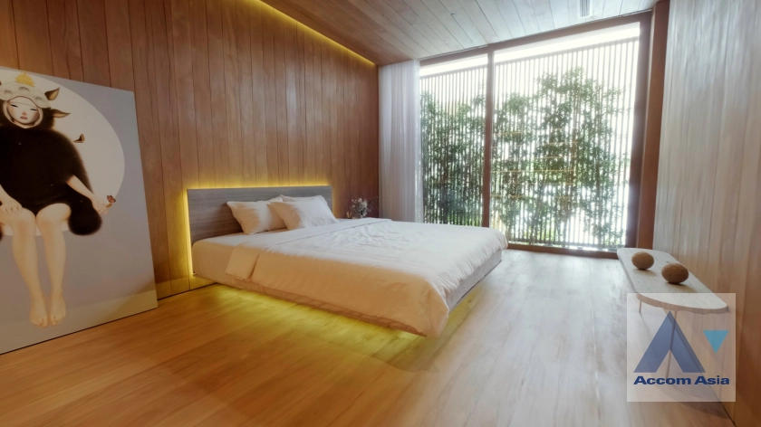 25  4 br House For Sale in Lat Phrao ,Bangkok MRT Lat Phrao AA40125