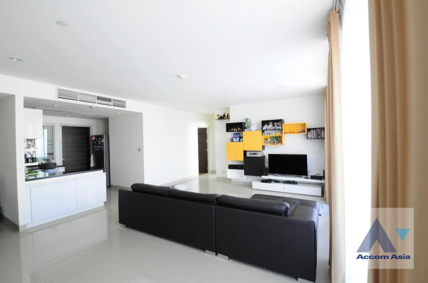 Pet friendly | WaterMark Chaophraya River Condominium  3 Bedroom for Sale BTS Krung Thon Buri in Charoennakhon Bangkok
