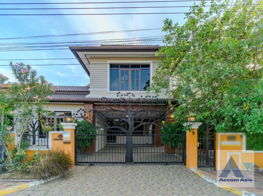 Natural Ville Romklao House  4 Bedroom for Sale   in Latkrabang Bangkok