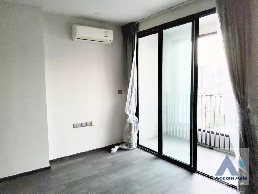 unit 1 Bedroom  Condominium For Sale in ,   near BTS Ratchathewi (AA40131)